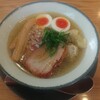 横浜淡麗らぁ麺 川上