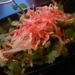 コモードキッチン - パクチーサラダ