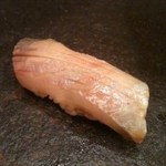 寿司處 糸賀 - 縞鰺？かな？