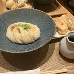 切麦や 甚六 西新宿成子店 - 