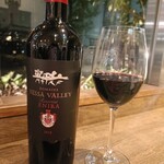 HIBINO - ブルガリア産の赤ワイン