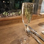 HIBINO - 食前のスパークリング(表面張力働いてる笑