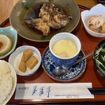 寿司割烹　笑福亭 - あらだき定食 1000円
※ランチメニュー
