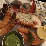 ロウリーズ・ザ・プライムリブ 大阪 - 