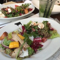 37 Steakhouse & Bar - 