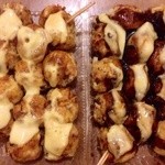 きんぐどう - 料理写真:左・しょうゆマヨネーズ(12個370円) 右・ソースマヨネーズ(12個370円)