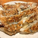 中崎バル ESTRELLA - パクチー餃子大好き