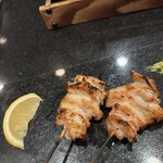 青山焼鳥倶楽部 夜の部 焼鳥屋 - 