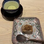 赤坂 島袋 - ジーマミー豆腐の葛焼き 水出し煎茶