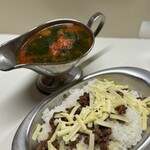 かれーの店 うどん  - オイスターオーシャン、ご飯大盛り、チーズ、スパイシーひき肉、焼トマト