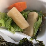 ぞうめし屋 - ポテトかと思ったが…大根の漬物