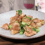 トリワイン ＰＩＫＯＳＨＨＨＵ - かぶと鶏はらみの香草パン粉焼き