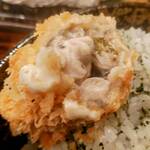 とんかつ小金庵 - ２月まで限定！ぎっしり詰まった「牡蠣フライ」！熱々ジューシーすぎる牡蠣汁ブシャーッ！！に注意！