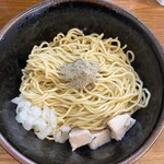 麺家 本倉 - 和え玉(煮干油) 250円