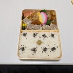崎陽軒 - 料理写真:シウマイ弁当(950円)