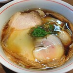 ラーメン屋 トイ・ボックス - ワンタン醤油ラーメン + 煮卵
