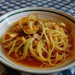 レストラン ピック - ツナときのこのトマトソーススパゲッティー