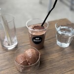 ミニマル - チョコレートアイスクリーム(640円)、ショコラトル(690円)