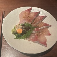 博多華味鳥 銀座4丁目店 - ごまカンパチ