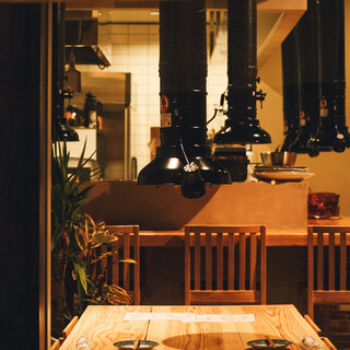 木のぬくもりを感じる空間◆少人数から貸切まで対応◎