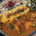 Satya - 牡蠣のグリーンカレー＆マスタードチキンカレー