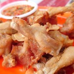 芽笼九巷活田鸡 - Ginger Fried Frog (蒜片炸田鸡)