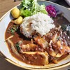 KNEADERS - グリルシュリンプとケールのオニオンカレー