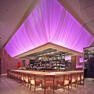 自慢のキッチンカウンター！デートにおすすめ