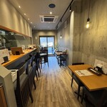 鉄板酒場エイト - 内観