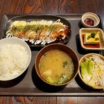 鶏炭火焼 居酒屋 一八 - 