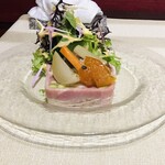 ブラッスリー ギョラン - オードブル　月の輪熊、日本ジカ、イノシシ、ヒヨドリとフォアグラのテリーヌ