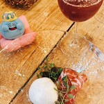 オステリア セルヴァジーナ - 自家製ブラッティーナチーズ　干し柿　カポコッロ