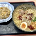 にんたまラーメン ゆにろーず - 