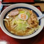 ８番らーめん - 料理写真: