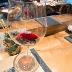 焼鳥 空 - トロボー
      
      フェヴレと性質は似ており、ミディアムなボディ
      
      余韻の渋みと優しい土の香りが、こちらの方が強い感じ
      後半にかけて、味が濃くなるようコースを編成しているとのことで、この余韻とよく合った