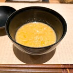 焼鳥 空 - 卵のコクのある優しい風味がトロトロになって
      もはやスープというよりおじやみたいな濃厚さ