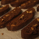 Rainy Day Bookstore & Cafe - チョコとクルミのビスコッティ。いい顔に焼けました。