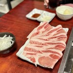焼肉 5番街 - 豚ロースの焼きしゃぶ
