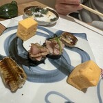 築地すしOmakase 近くの2階 - 