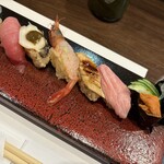 寿し肴和志 - 　☘️アワビ、マグロトロ、雲丹などを含む
      　　素晴らしい15貫✨
      　　赤酢のシャリで美味しいです！