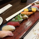 寿し肴和志 - 　☘️アワビ、マグロトロ、雲丹などを含む
      　　素晴らしい15貫✨
      　　赤酢のシャリで美味しいです！