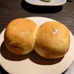 SMOKE DOOR - 焼き立ての自家製パン。ふっかふか！