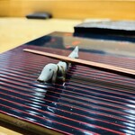 鮨旬美西川 - 大将が犬好きで、箸置きが犬