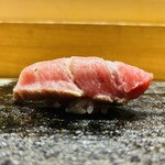 鮨旬美西川 - 大トロの炙り