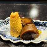 鮨旬美西川 - アサリで炊いたおからの稲荷、干瓢、岩手の椎茸