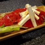 弥生亭 - 甘〜いトマトとチーズ