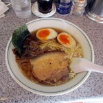 味の萬楽 - ラーメン 味玉
