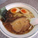 味の萬楽 - ラーメン 味玉