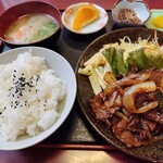 ホルモン栄楽 - 