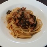 アンティーカ・トラットリーア・ノスタルジーカ - (2014年6月再訪)パスタ「鶏とビエトラのトマトソース・リングイネ」